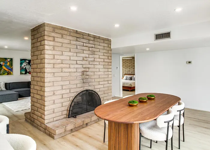 Vacation W/ Patios & Pool Access! * Tucson